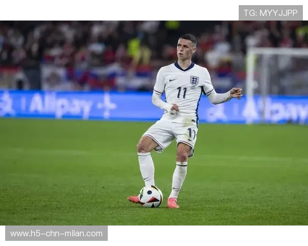 福登有望在未来比赛中承担更多组织职责，福登的踢法像谁